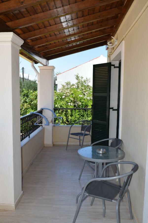 Marini Apartments Μωραΐτικα Εξωτερικό φωτογραφία